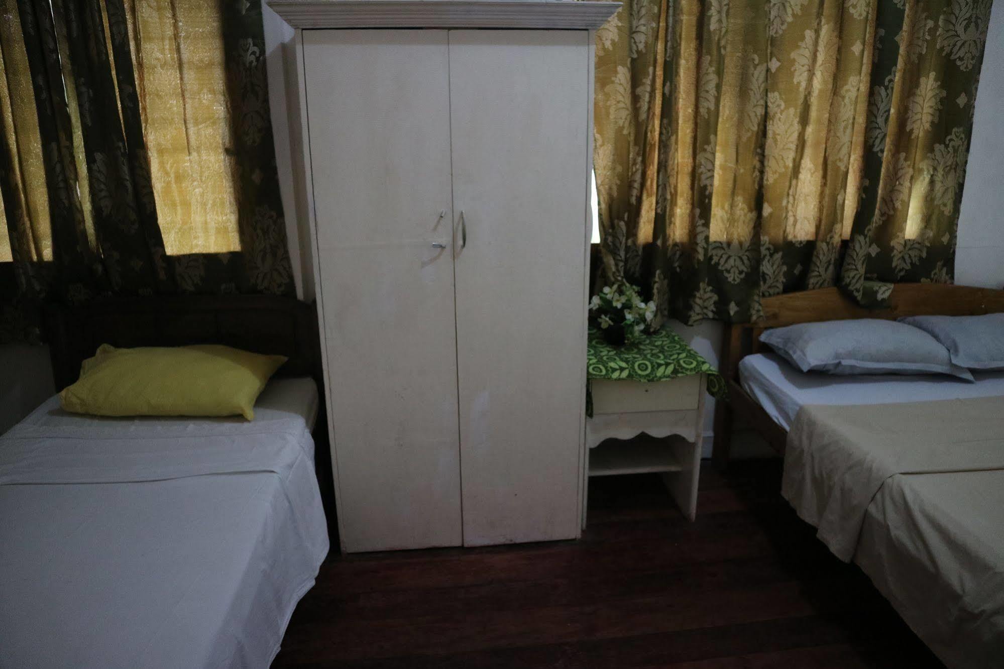 Newport Oak Pension Inn Tagbilaran City Exterior foto