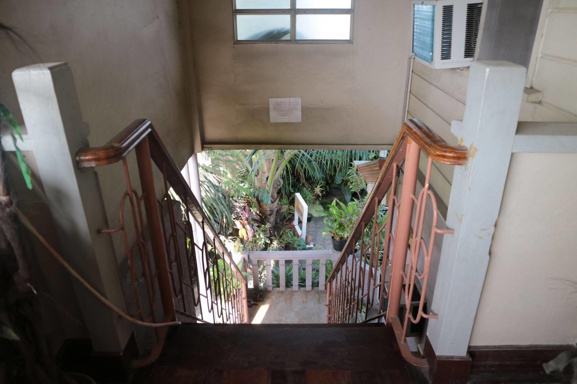 Newport Oak Pension Inn Tagbilaran City Exterior foto
